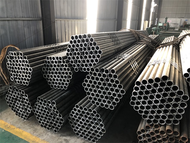 重庆小口径厚壁无缝钢管